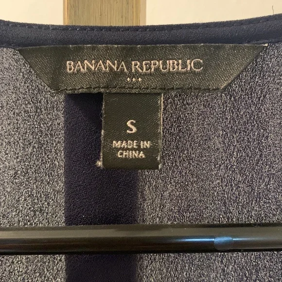 💥 Banana Republic sleeveless top with knot on front side - Picture 7 of 8